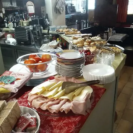 Hotell Dolomiti 2*